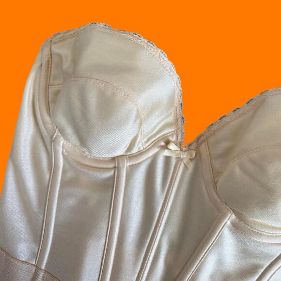 90's vintage cream satin bustier corset XS SMALL - Picture 4 of 11